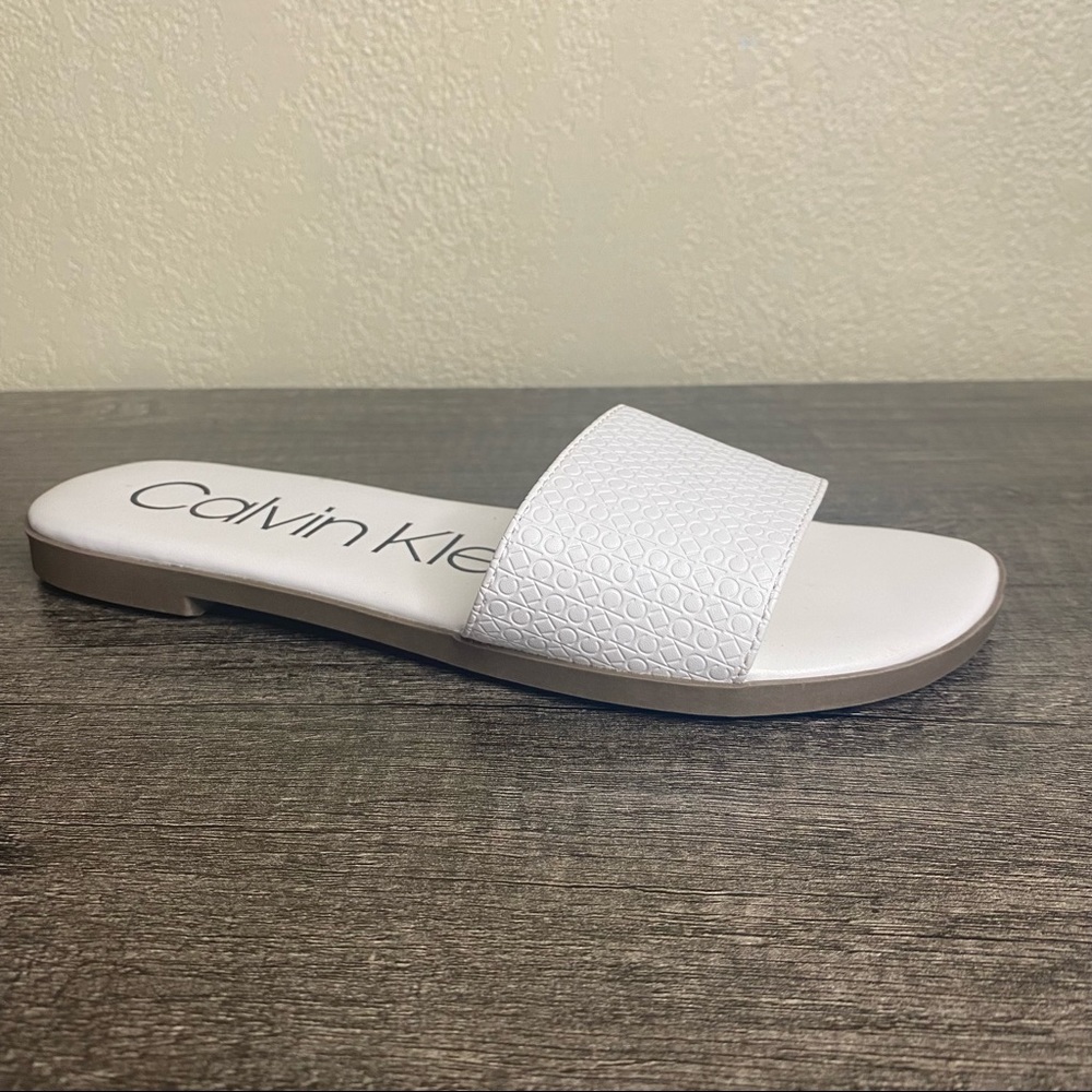 Calvin Klein White Slip-On Sandal Size 6.5 - Picture 6 of 6